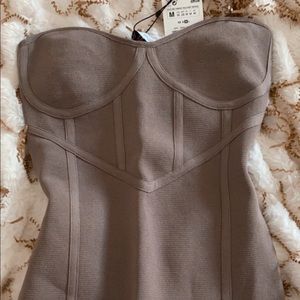 New gorgeous vibes Zara top ✨